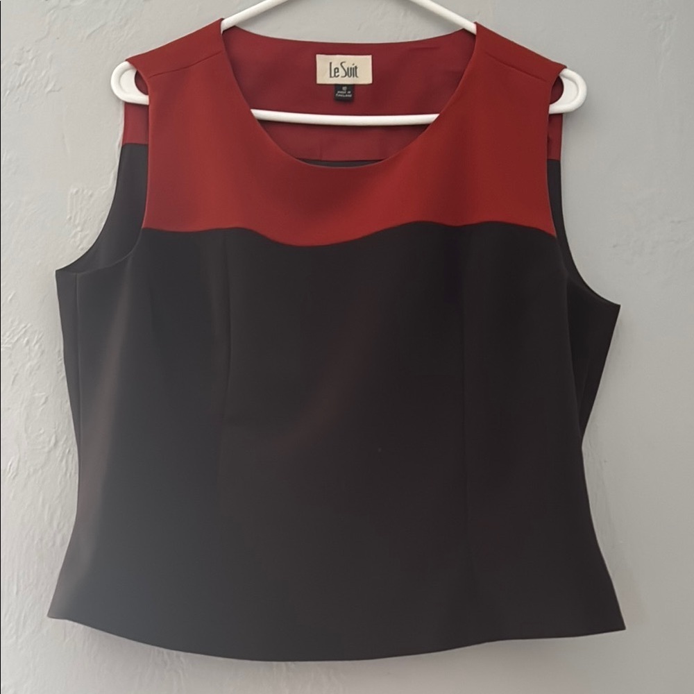 Le Suit Red and Black Crop Boxy Blouse 128